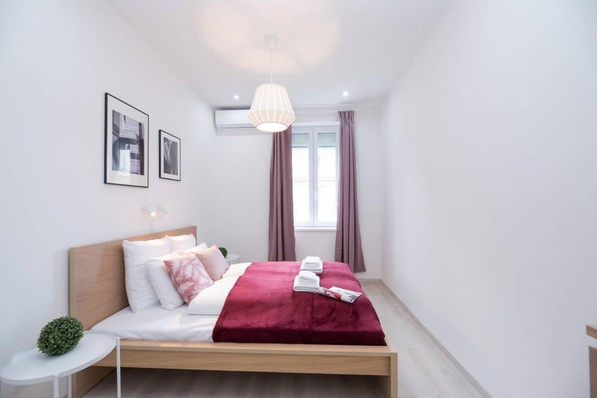 Trendy Central Apartment At Castle Budapest Exterior foto
